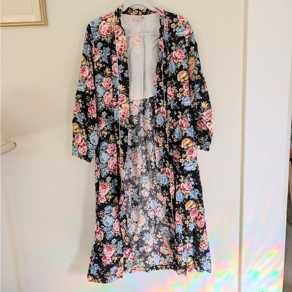 VTG Vindemere Floral Embroidered Cotton